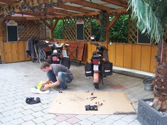 Unsere erste Bastelstelle auf dem Campingplatz in München.
