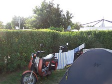 Zeltplatz in Frankreich (2).